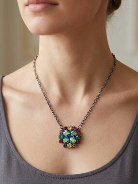 Sabika W12 Austrian Crystal Flower Necklace